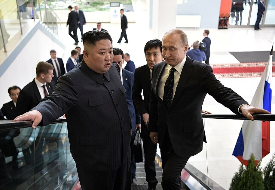 1024px-Kim_Jong-un_and_Vladimir_Putin_2019-04-25_02.jpg